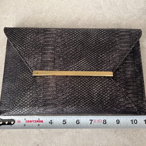 Envelope Clutch Black and Silver metallic grey Cross body chain detachable - Picture 5 of 8